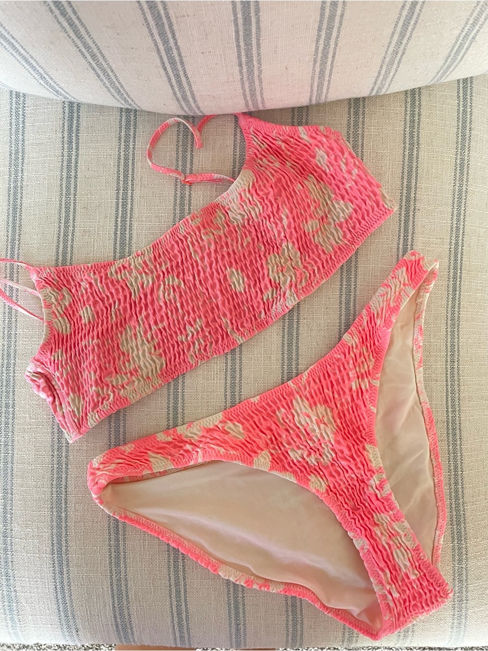 Triangl Swim Inesa Pop Floral Bikini Top Large & Bottoms Medium Matching Set